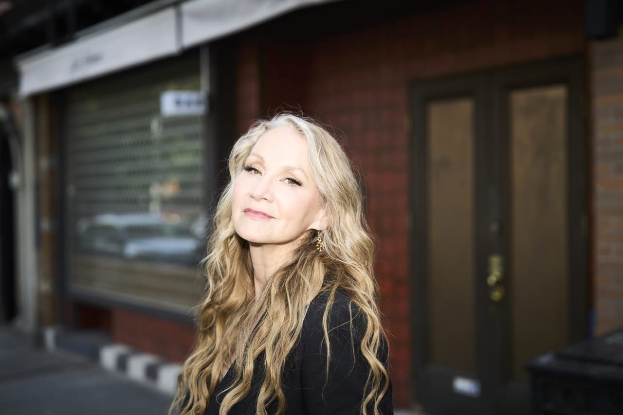 Joan Osborne Previews New 'Dylanology Live' LP Featuring Amy Helm