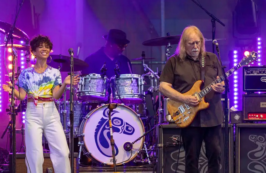 wolf Archives | Relix